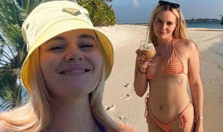 Gordon Ramsay’s daughter Holly marks one year of sobriety with bikini snap | Celebrity News | Showbiz & TV