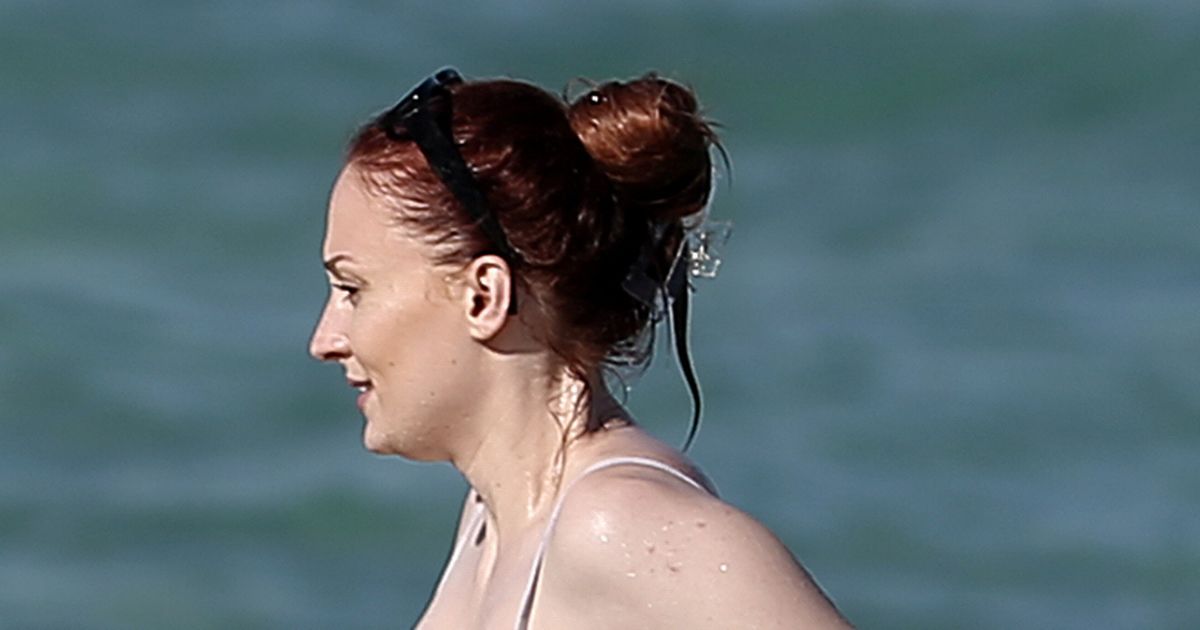 Sophie Turner dons tiny bikini on beach with Joe Jonas amid pregnancy rumours