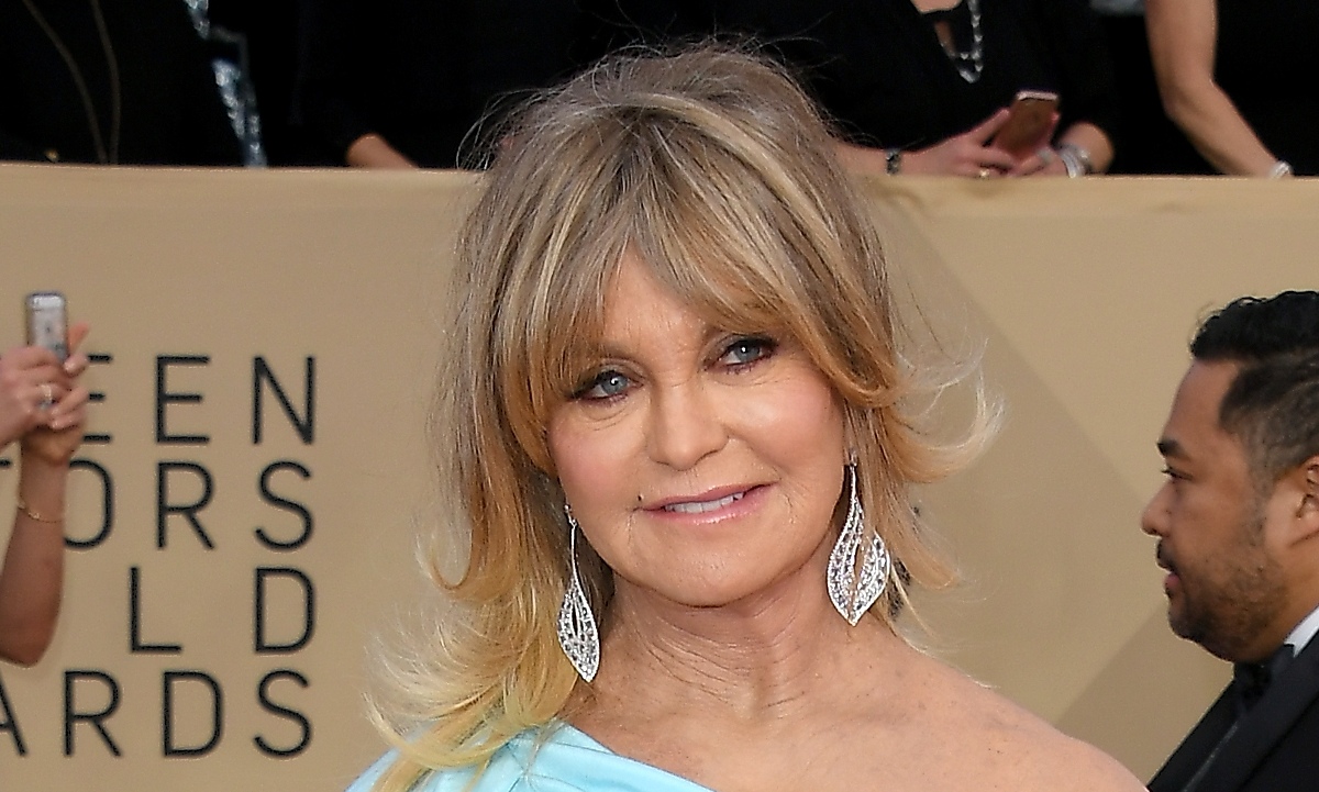 Goldie Hawn supported by granddaughters as she shares heartwarming news