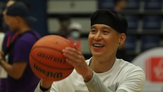 Marvel’s Simu Liu, NBA star Jeremy Lin join youth association in celebrity basketball game