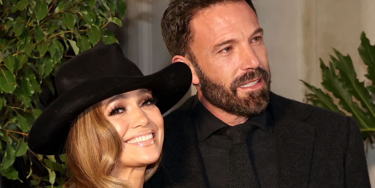 Jennifer Lopez and Ben Affleck Hold Hands On a Date Night in NYC
