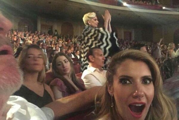 Celebs that attended Adele's critically acclaimed Las Vegas Residency (Leg 1):
Lady Gaga
Kim Kardashian 
Kendall Jenner
Hailey Bieber
Rich Paul 
Stormzy
Gordon Ramsay https://t.co/qXdab7w93U