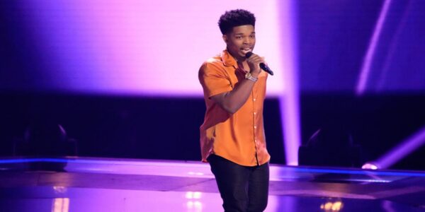 Jerome Godwin III gives a 'POV' performance to smile about on 'The Voice'