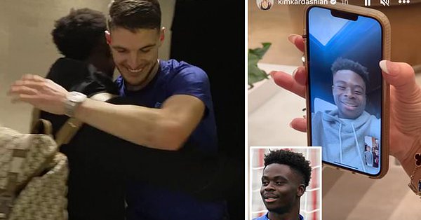 Bukayo Saka is mocked by Declan Rice after his FaceTime call with Kim Kardashian https://t.co/7xWlbZnvp8