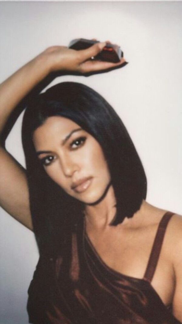 happy birthday to the amazing kourtney kardashian @kourtneykardash https://t.co/KIrxNqsWGB