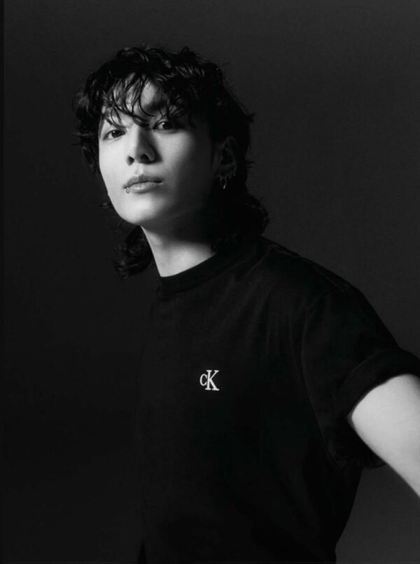 ? Jeon Jungkook para a Calvin Klein ?

                    PERFEITO! 

? @BTS_twt #JUNGKOOKxCALVINKLEIN https://t.co/h8DgxLty5t