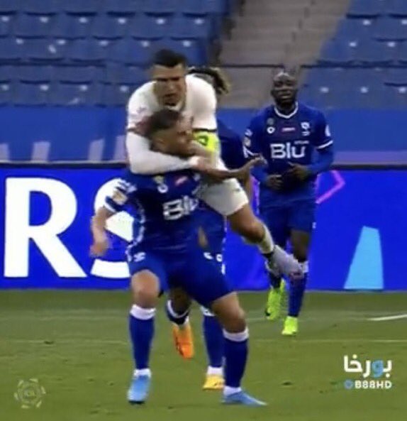 In other news, Cristiano Ronaldo pulled a Dolph Ziggler on one of the Ah- Hilal players. 😂😂😂 #Royalsports #SilverSports https://t.co/fNBU4GcHPS