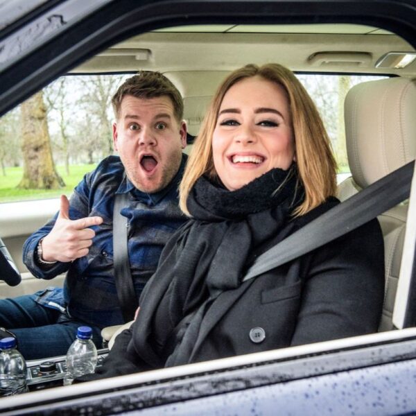 VEIO AI! Adele fará seu retorno ao quadro "Carpool Karaoke" após 6 anos em 27 de abril, e você poderá assisti-la ao vivo em nosso site. As informações já estão disponíveis no site, então salve este tweet e nos encontraremos novamente em 27 de abril!

? ACESSE:… https://t.co/LEitd2TEzE