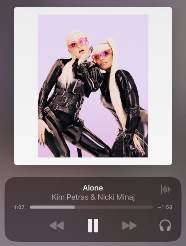 The anti climactic of this song kim petras ??? … i was waiting for a drop … i truly feel disappointed… it’s my fault was expecting a Summer Bop … even nicki minaj part is underwhelming… i can describe the vibe of the song as February cold winter vibe … not a SUMMER BOP https://t.co/K6w5vj1Kur