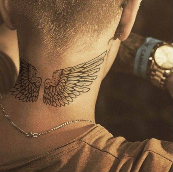 Justin Bieber's wings tattoo >>> https://t.co/kNxmWgvq5U