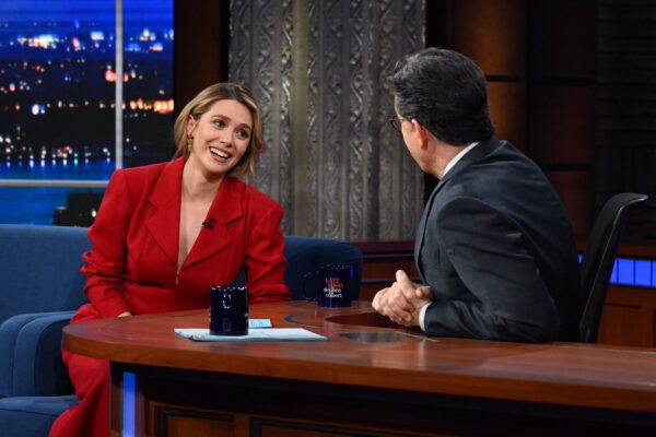 Elizabeth Olsen en “The Late Show with Stephen Colbert”. https://t.co/WnWmeskeQI