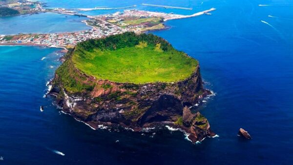 Travelling to South Korea? 9 Places to visit at BTS' Jungkook's favourite destination- Jeju Island