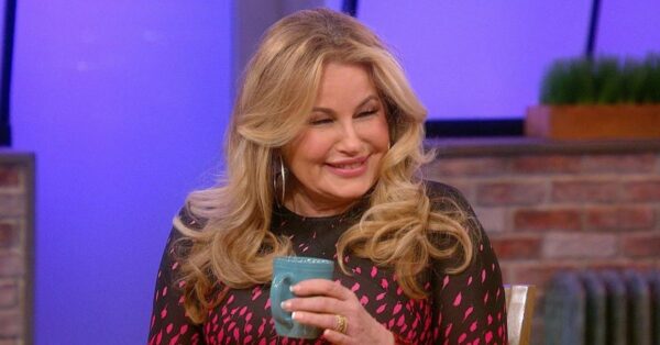 Should Jennifer Coolidge’s Net Worth Be Higher? Here’s The Salary On Her Biggest Roles