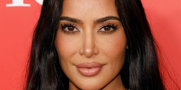Kim Kardashian Serves Sexy “Waterfall Bangs”
