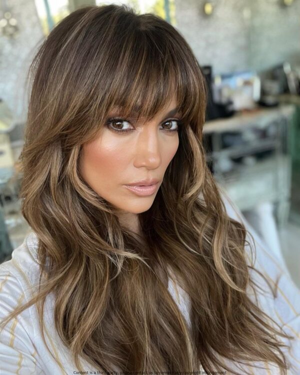 Jennifer Lopez's bangs may be stealing the spotlight, but my TEMU app invitation code is the real star of the show. Download TEMU now and get rewarded for your searches, just like a character in a book who unlocks hidden treasure!" #TEMU #Jennifer #CashRewards