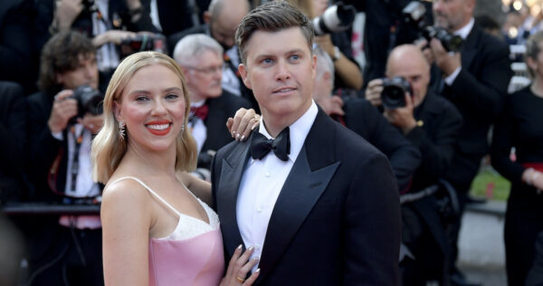 Do pięciu razy sztuka. Zanim się w sobie zakochali, drogi Scarlett Johansson i Colina Josta wielokrotnie się przecięły. > vogue.pl/a/scarlett-johansso…