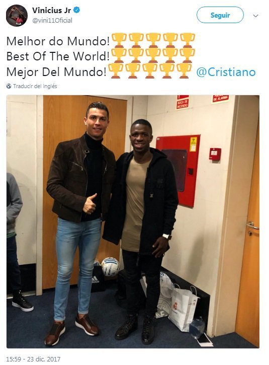 Vinicius Jr. cuando conoció a su ídolo Cristiano Ronaldo en el Real Madrid. #CR7 🐐