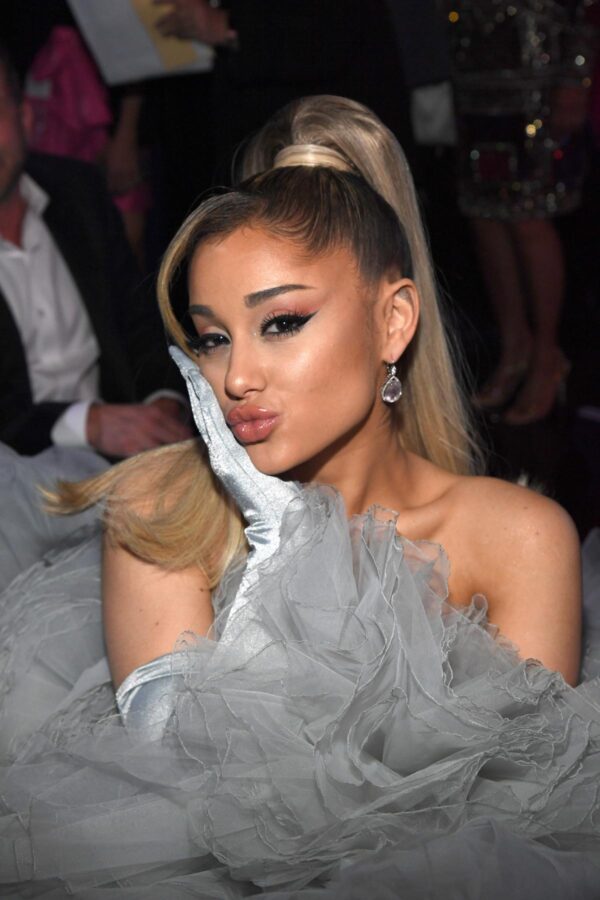 Ariana Grande Poked Fun at Her Old Makeup Routine in a Very Y2K Manicure