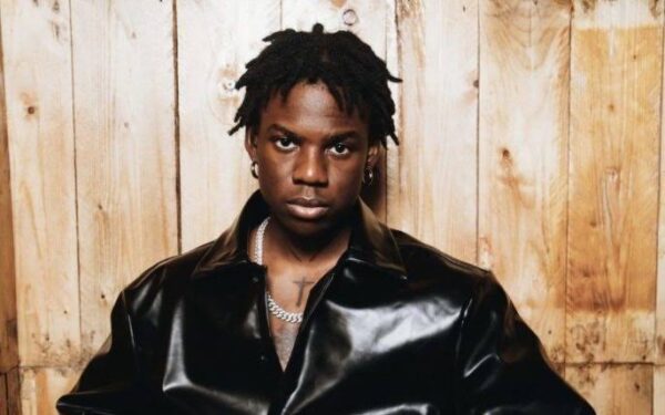 Rema, a Nigerian music sensation, gained international fame with his hit single "Calm Down" featuring Selena Gomez, peaking at No. 3 on the Billboard Hot 100. With a net worth of $1 million, he has won several awards and nominations, including BET, Headies and Soundcity. #emeutes