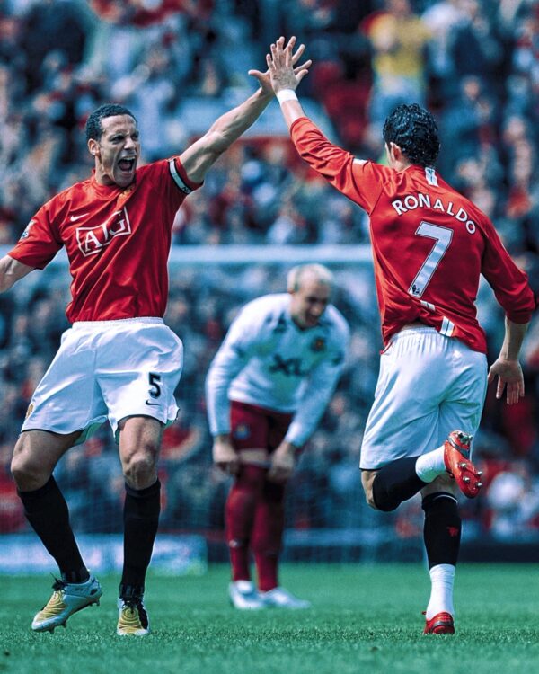 ❗🗣️ Rio Ferdinand: "I would advise people to go back and watch clips of Cristiano Ronaldo in Man Utd shirt. There was no one like him and there has been nothing like him since."