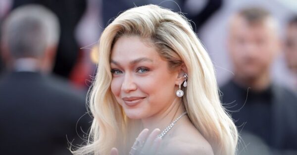Gigi Hadid was reportedly arrested in Cayman Islands for weed possession indy100.com/celebrities/gigi…