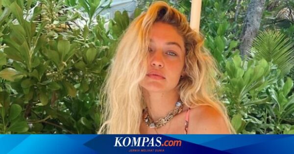 Di akun Instagram-nya Gigi Hadid memamerkan tato baru bergambar naga yang sukses mencuri perhatian para fans. dlvr.it/SsJ03c