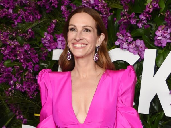 Julia Roberts’ Fav Moisturizer is the $14 Weleda Skin Food Cream – SheKnows