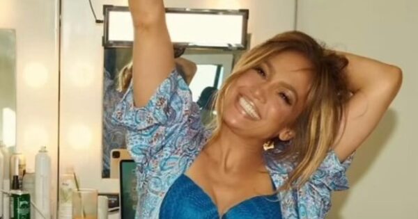 #positano, avvista Jennifer Lopez in Costiera Amalfitana dove potrebbe festeggiare i 50 anni di suo marito Ben Affleck