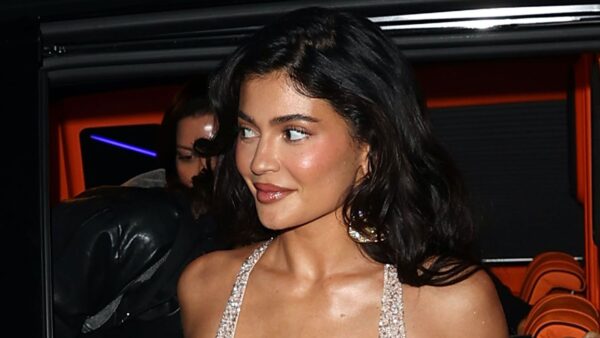 Kylie Jenner’s Plunging, Sequin-Covered Gown Featured a Literal Keyhole Cutout