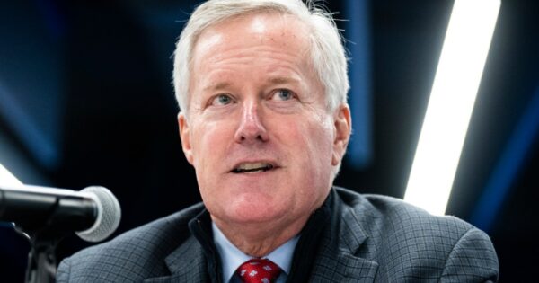 Why Mark Meadows getting immunity wouldn’t mean he flipped on Trump