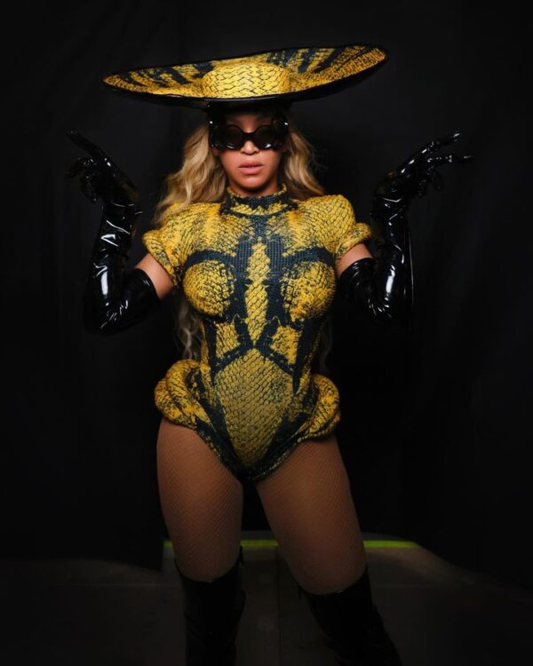 Photos from Beyoncé's post