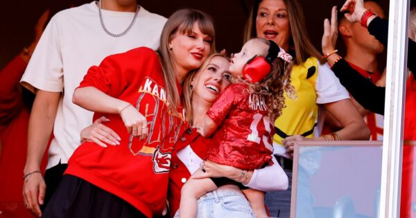 Taylor Swift and Brittany Mahomes Share Touchdown Handshake