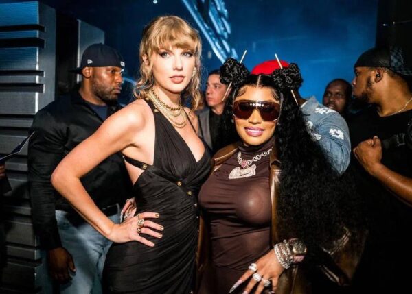 Most awarded female artists in EMAs history: 1. @taylorswift13 (15) 2. @NICKIMINAJ (12)