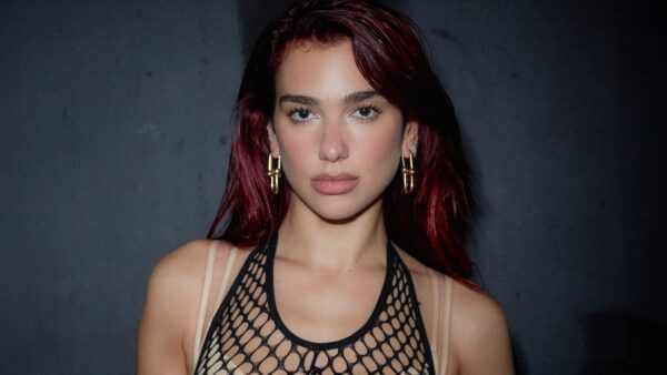 📈 “Houdini” oficialmente se apodera de la cima de iTunes Reino Unido!

— Es la quita canción #1 de Dua Lipa en el chart.