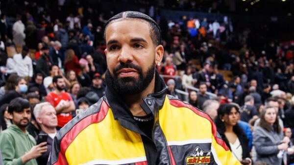 Drake Rocks a 50-Carat Dog Chain in ‘First Person Shooter’ Music Video – Robb Report