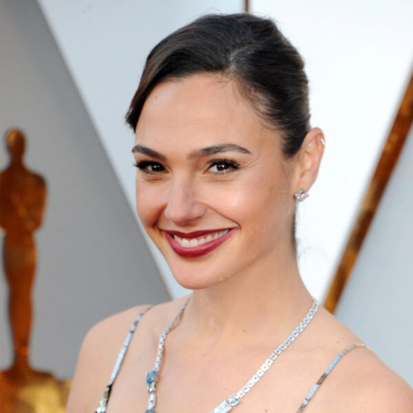 Fans Say Gal Gadot Is A ‘Real Life Wonder Woman’ In White Knitted Co-Ord