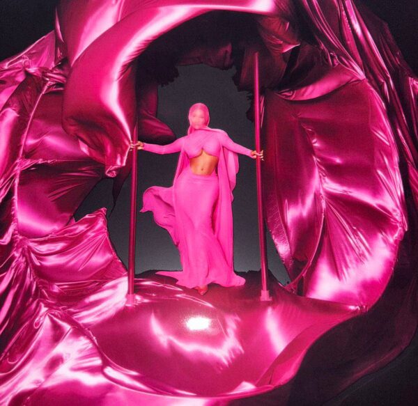 .@NICKIMINAJ's 'Pink Friday 2' has reached #1 on US iTunes. #PinkFriday2