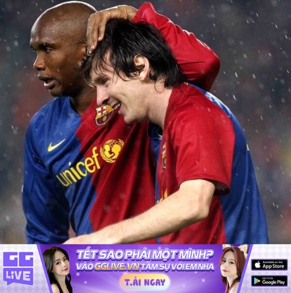 ????️ Phóng viên: "Cảm giác chơi với Messi tại Barcelona như thế nào? " ????️ Samuel Eto'o: "Không, tôi không chơi với Messi…