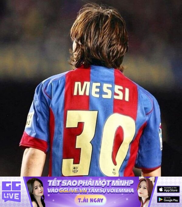????Vào ngày này năm 2004, Lionel Messi mới 17 tuổi đã có trận ra mắt Barcelona tại La Liga. Phần còn lại là lịch sử…