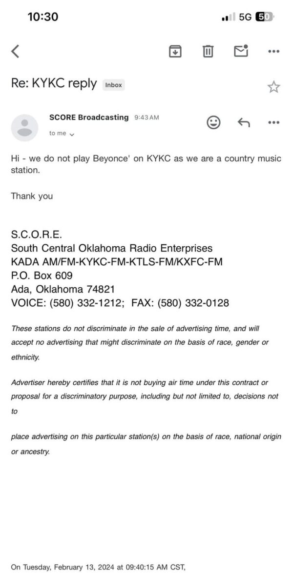 Looks like Country stations, such as 100.1 KYKC, are refusing to play Beyoncé’s 2 new COUNTRY songs. I hope they keep that energ…