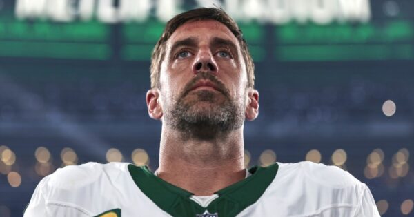 Aaron Rodgers’ rant about immigrants in the military is a problem for the NFL