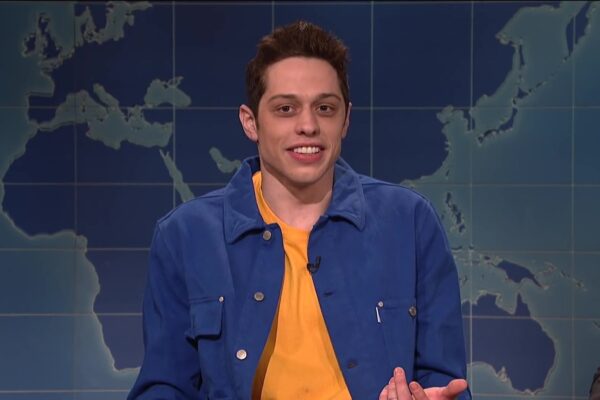 Pete Davidson talks R. Kelly, Catholicism, and Kate Beckinsale.