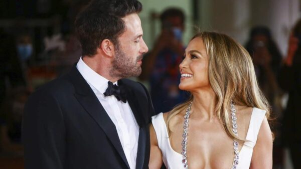 ???? "Inesperado": Ben Affleck reveló por qué canceló su boda con Jennifer Lopez #ElDiaInforma ???? https://t.co/V5kUg4uTN7 https://t.co/zeh921nAdj