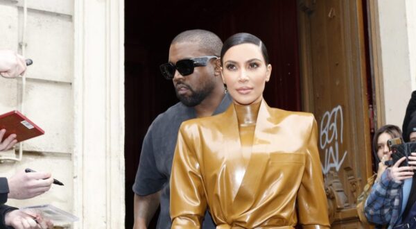 News / Drama Sources Claim Kim Kardashian Wants “Consistency” For Their Kids While Ye Hardly Sees Them “By Choice”: It looks like Ye, formerly Kanye West, isn’t getting the last word regarding his recent demands for Kim Kardashian! As… https://t.co/xsG49qznu2 @LFEntRadio https://t.co/K0AySC8hN2