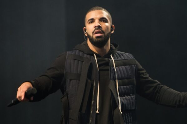 Drake Offers to Pay Off Mortgage of Fan’s Deceased Mother’s Home