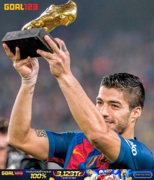 ????️Luis Suárez: “Khi tôi cạnh tranh danh hiệu Chiếc giày vàng. Messi và Neymar đã giúp tôi giành chiến thắng, họ nhường…