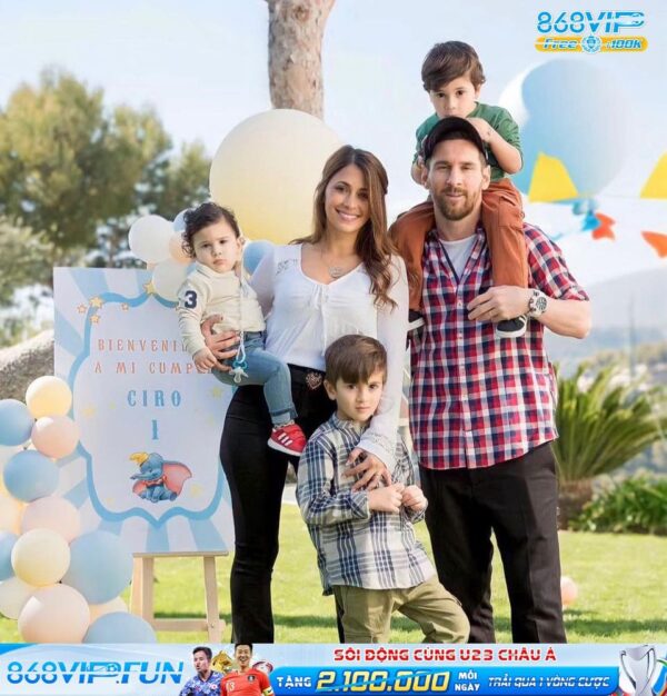Thả tym nếu bạn muốn có một gia đình hạnh phúc như Messi ????????