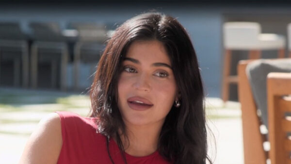 Kylie Jenner fans ask if star is pregnant & say ‘hiding it is her MO’ after sporting baggy clothes at family function