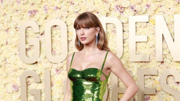 Taylor Swift Glimmers in Gucci at the 2024 Golden Globes