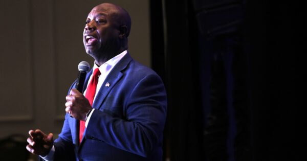 Tim Scott pushes a woeful solution to his Team Trump ‘problem’